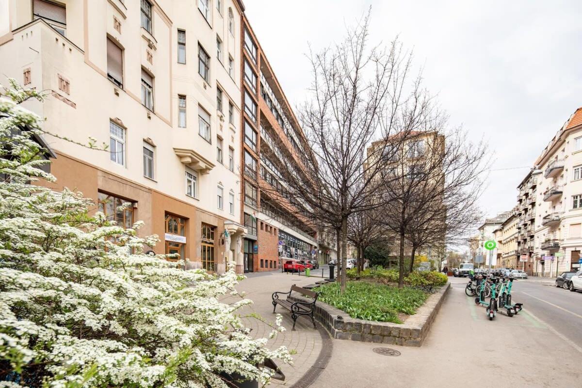 Central - Comfy - Sunny Budapesta Exterior foto